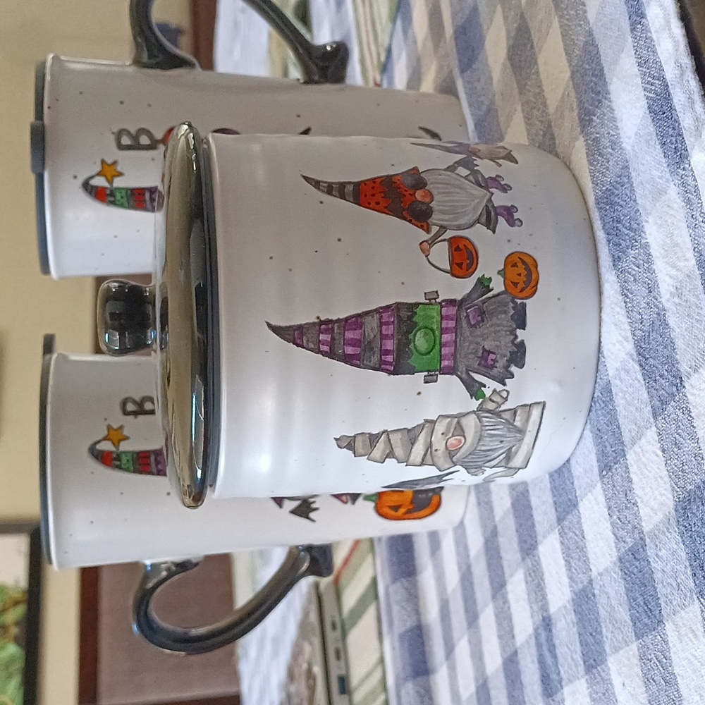 Ceramic tumblers and jar